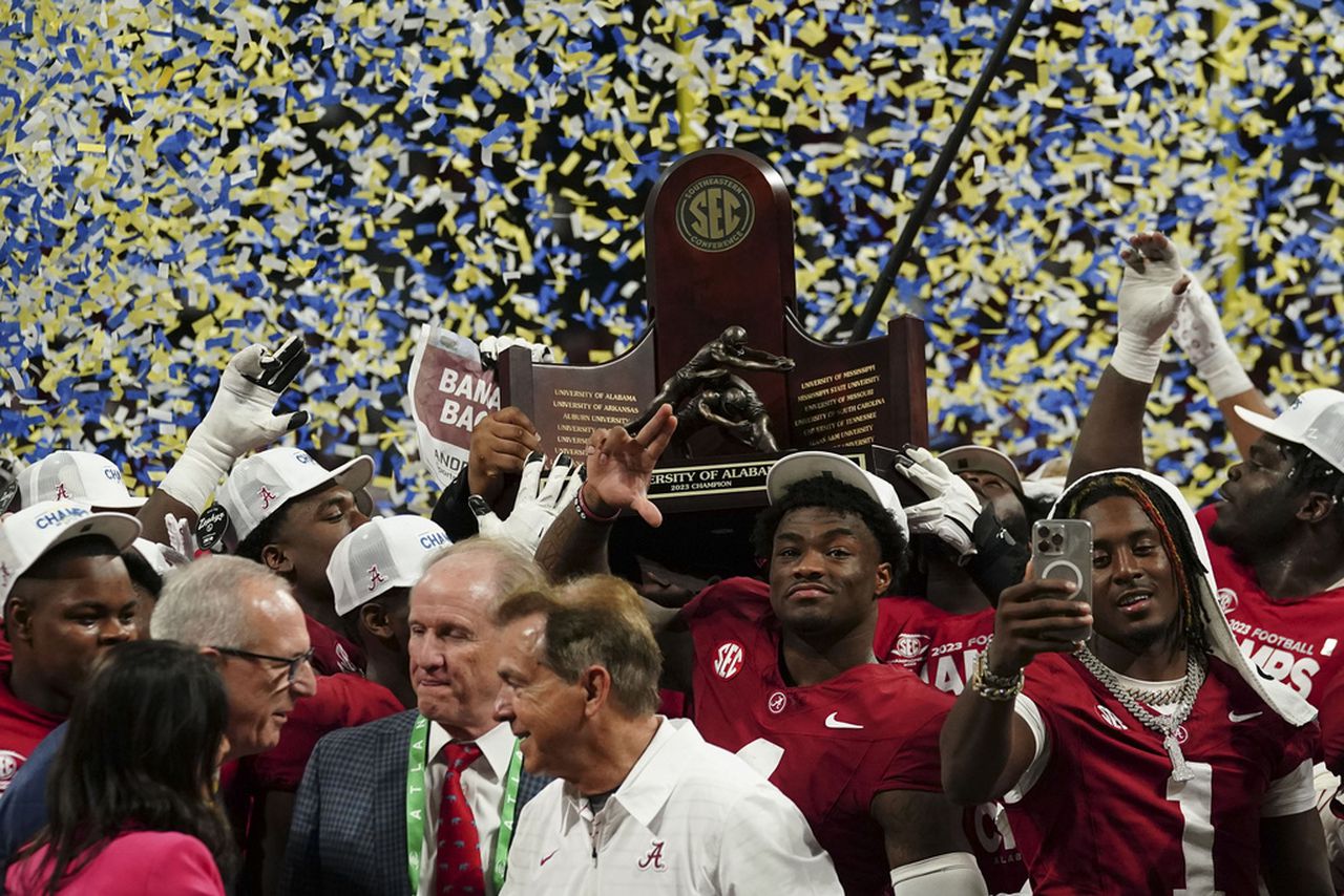 Bowl projections Will Alabama make the College Football Playoff?