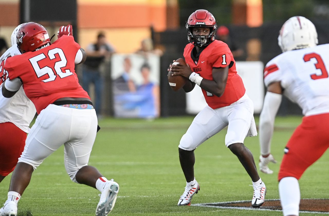 Hewitt-Trussville vs. Central-Phenix City