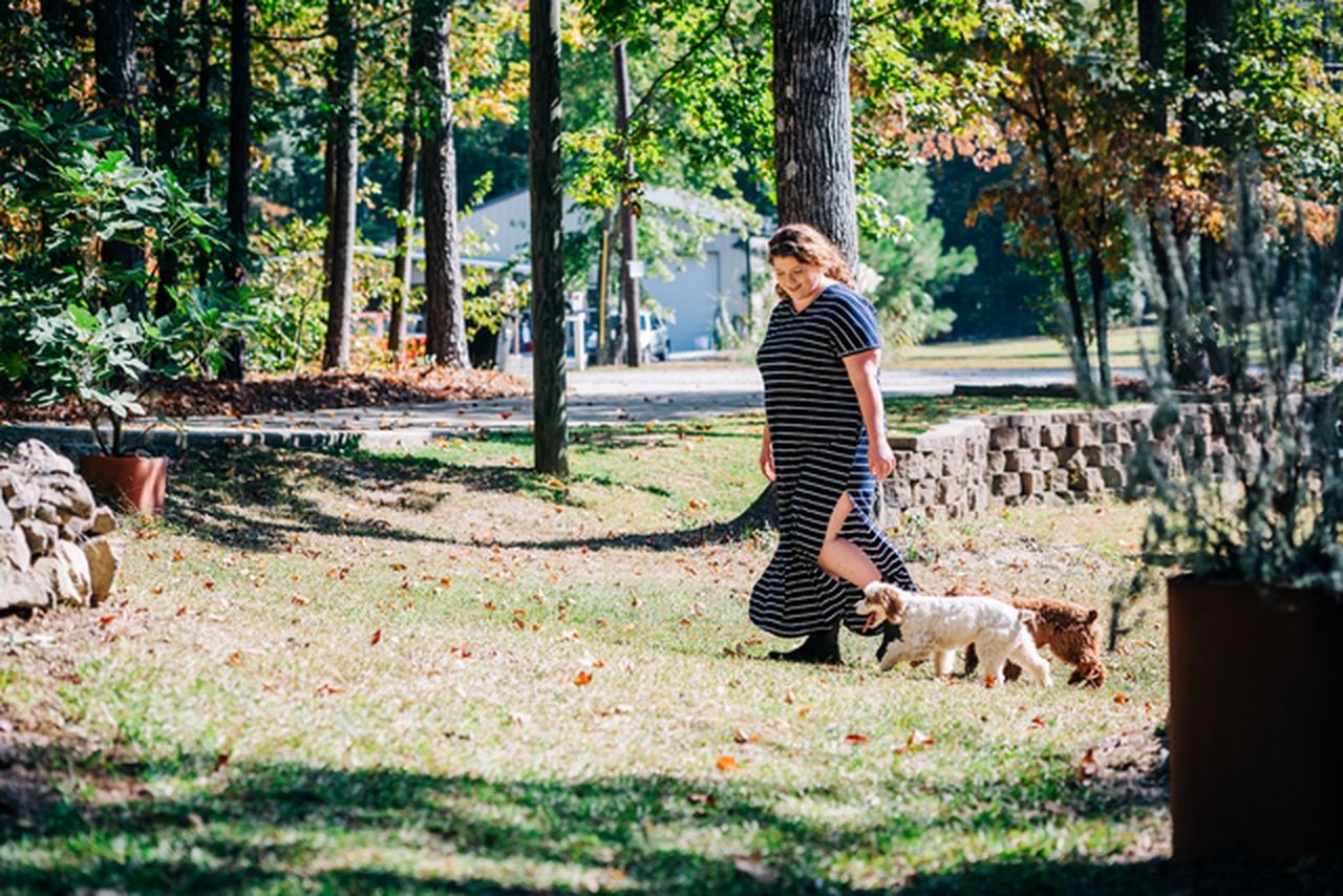 Alabama native who nearly lost leg to copperhead snakes will walk down aisle thanks to UAB experts