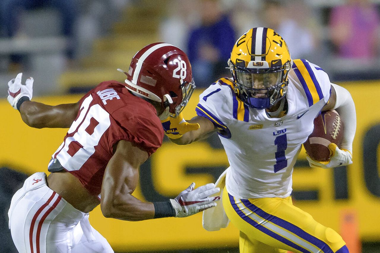 Alabama opens as healthy favorite at LSU