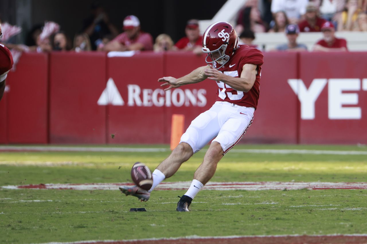 Alabama specialist from Dothan enters transfer portal