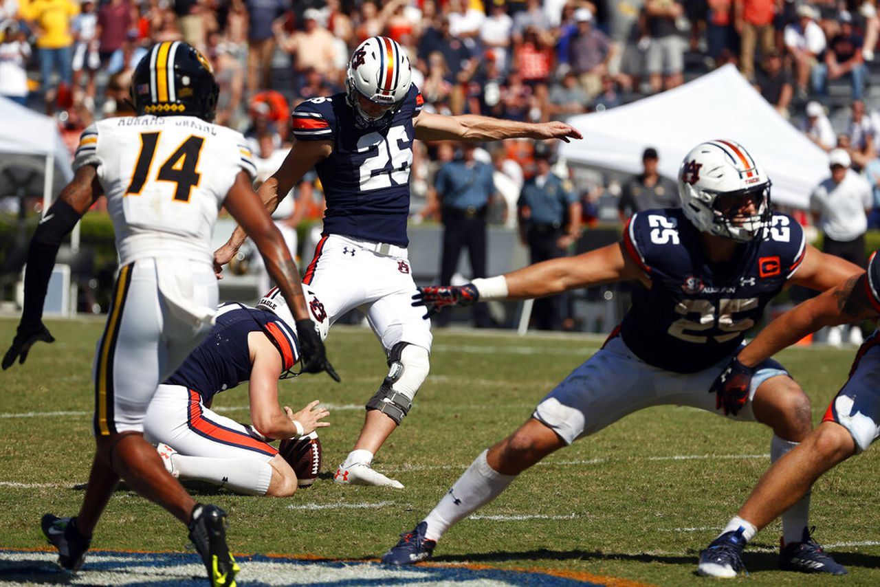 Anders Carlson still has Auburn’s ‘full support’ despite recent FG struggles