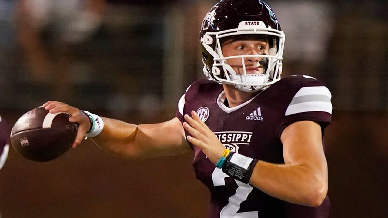 Mississippi State quarterback Will Rogers passes against Memphis