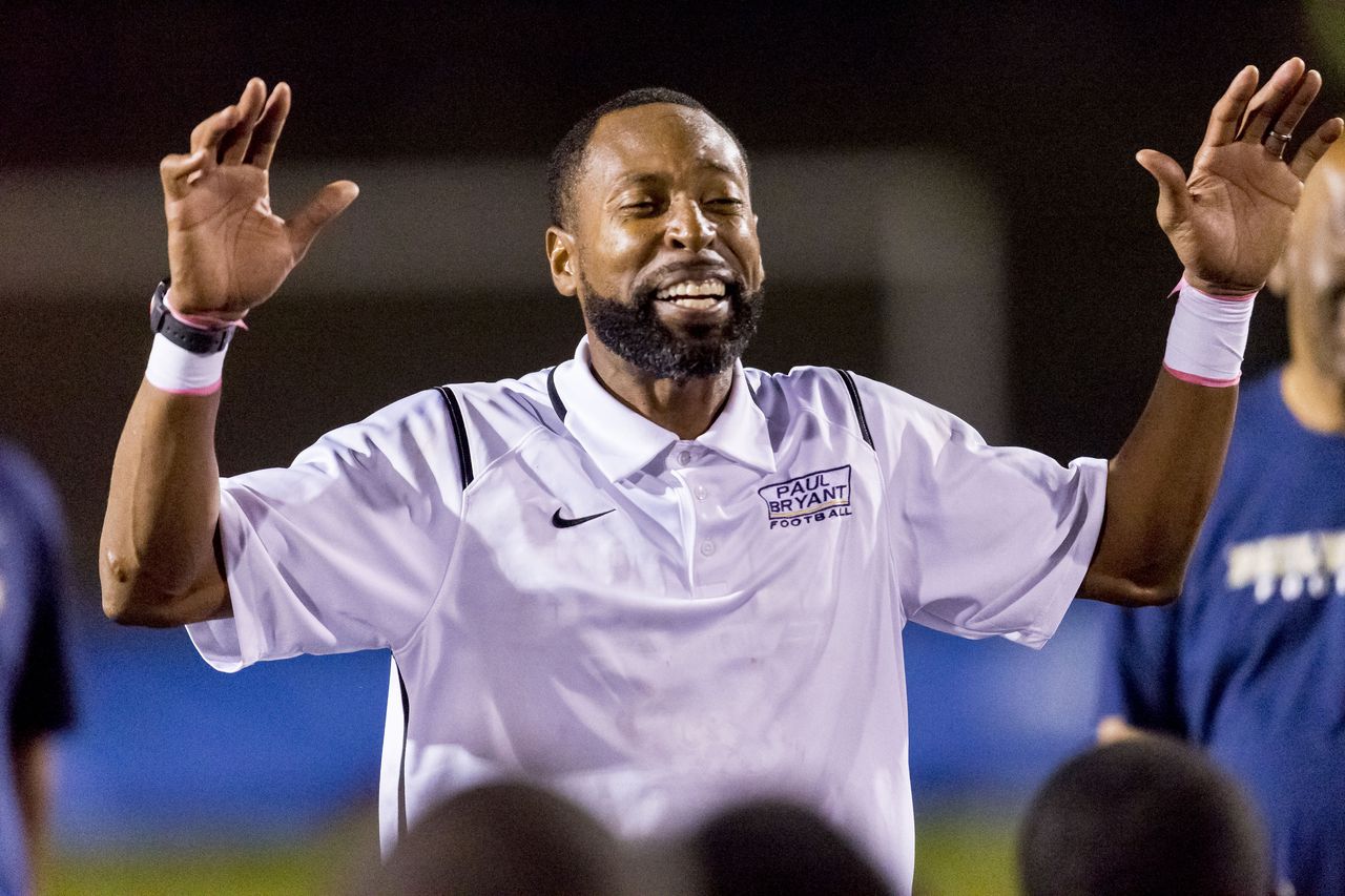 Coaching carousel: Another Class 6A high school football job now open