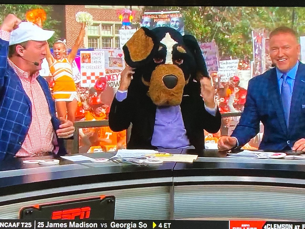 ‘College GameDay’ panel - with Peyton Manning - picks Tennessee over Alabama, but one rolls with Tide