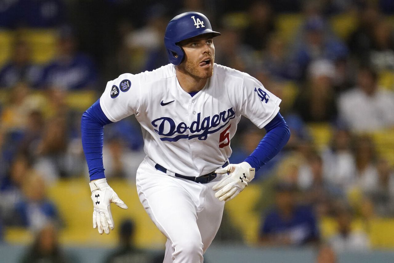 Dodgers-Padres Game 1 2022 live stream, odds (10/11)