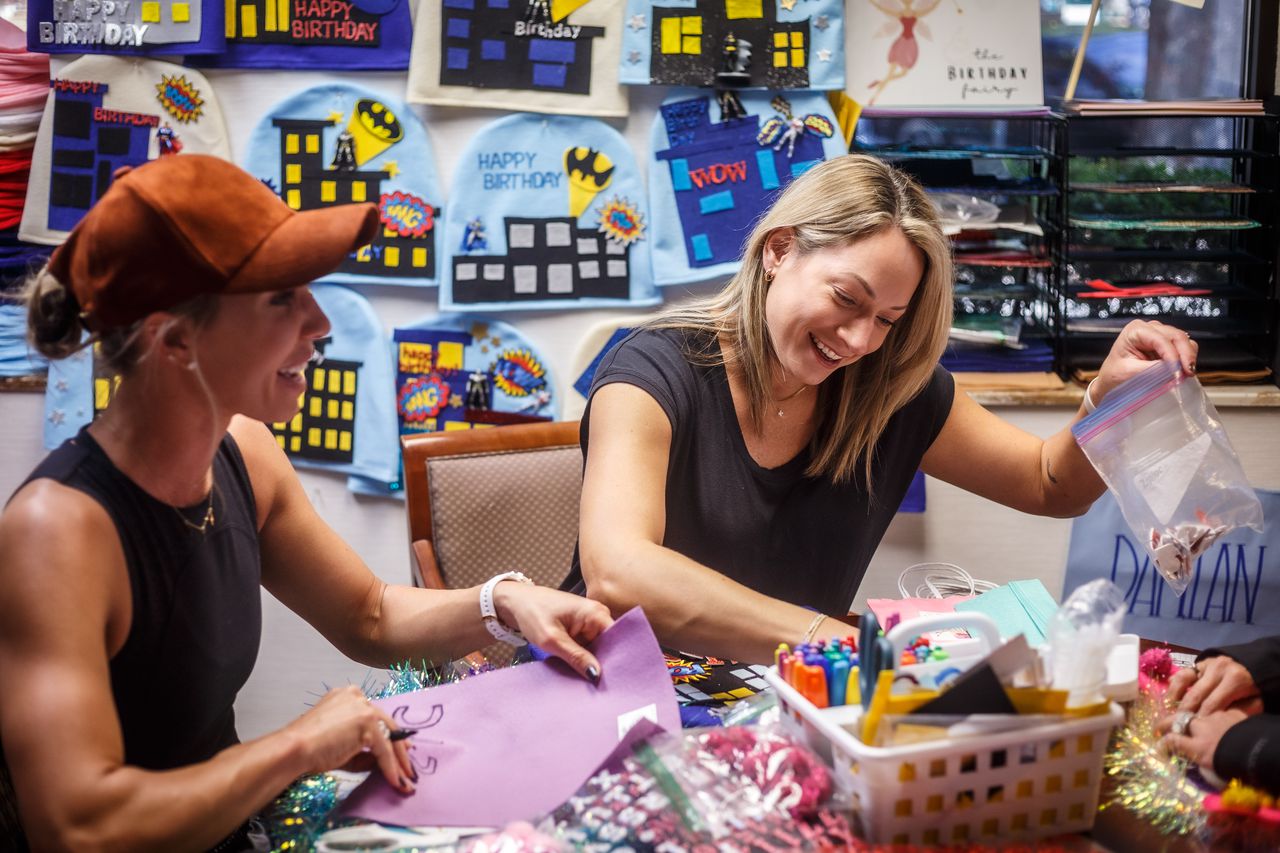 Florence’s ‘Birthday Fairy’ sprinkles magic at Alabama schools