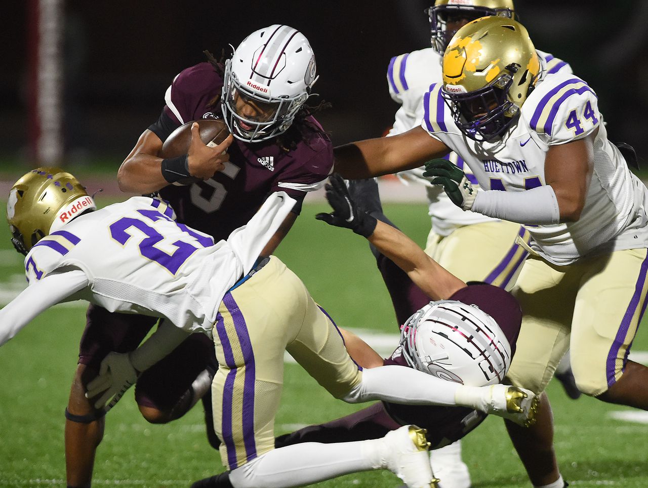 Hueytown earns road victory over Gardendale