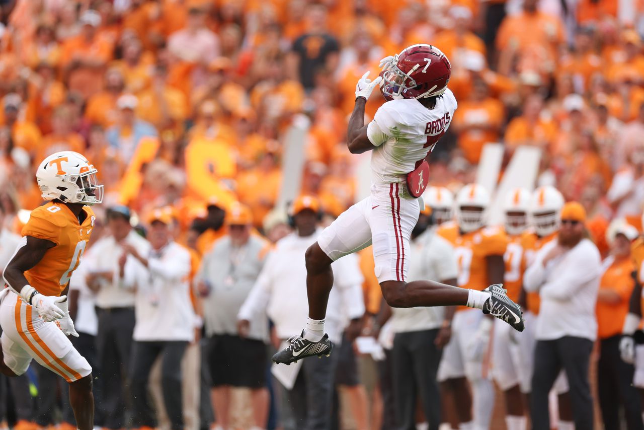 Instant analysis: Vols stun Alabama with last-second kick, ends streak at 15 years