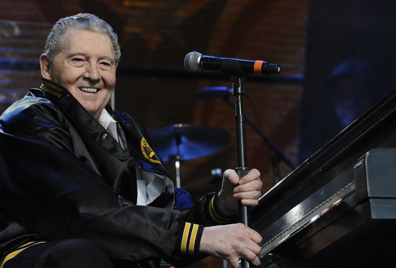 Jerry Lee Lewis, ‘Great Balls of Fire’ singer and pioneering keyboard player, dead at age 87