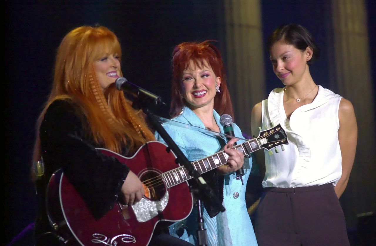 Judd sisters fighting over mother Naomi’s will? ‘There is no argument,’ Wynonna says