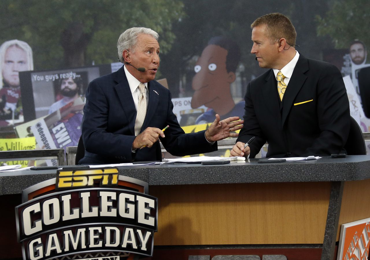 Kirk Herbstreit confirms ‘entire’ ESPN ‘College GameDay’ headed to Knoxville after deleted tweets