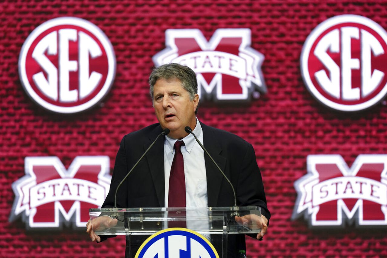 Mike Leach ‘surprised’ by John Cohen’s departure from Mississippi State