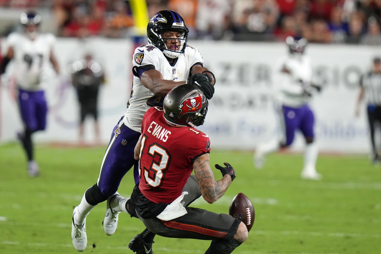 NFL Thursday night: Baltimore beats Brady, Bucs