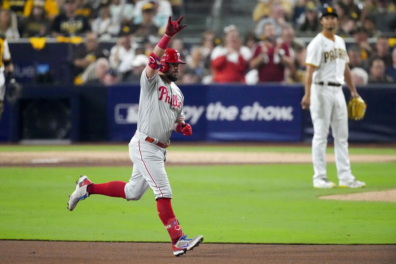 Padres-Phillies Game 2 2022 live stream, odds (10/19)