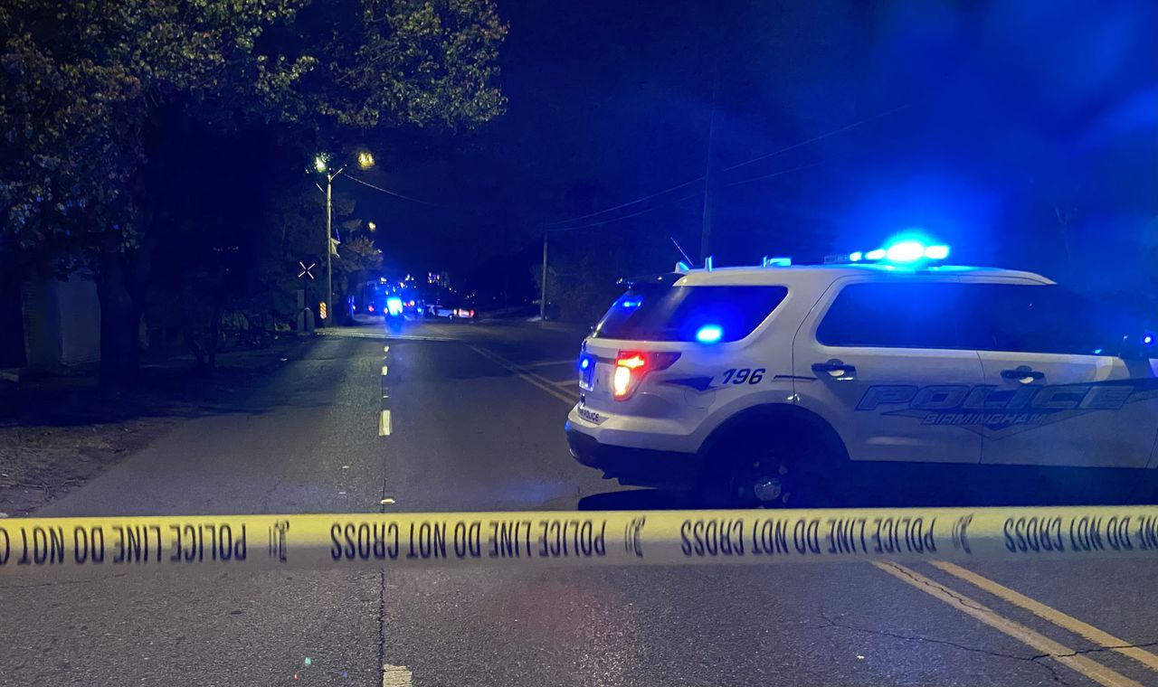 Pedestrian struck, killed on Third Avenue North in Birmingham