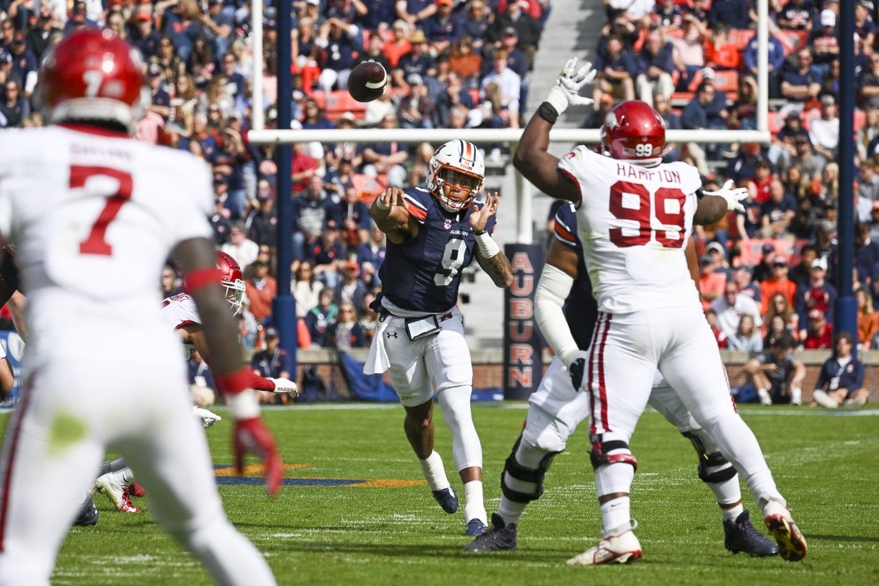 Robby Ashford shows growth, but Auburn can’t capitalize on QB’s best start