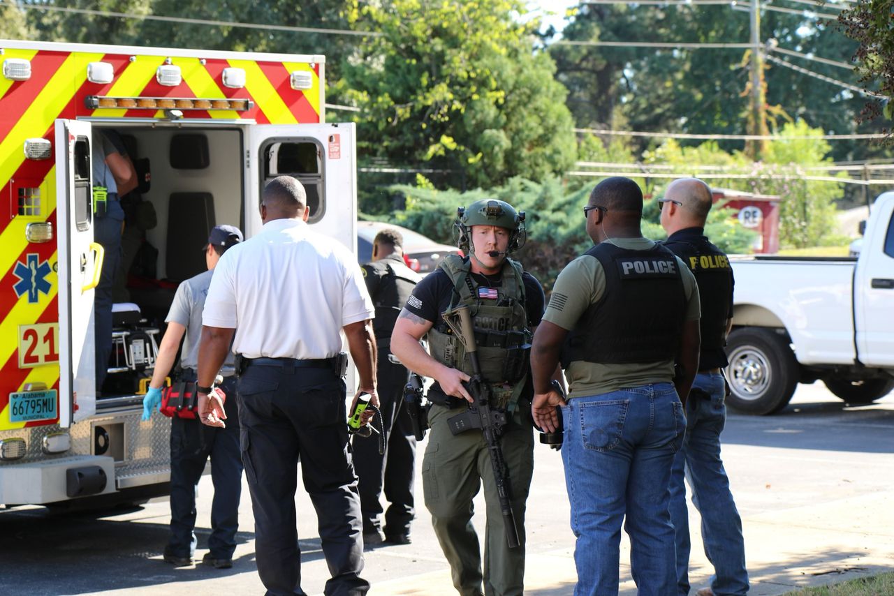 Sleepover ends in hours-long police standoff in Tuscaloosa; 2 boys rescued, woman jailed