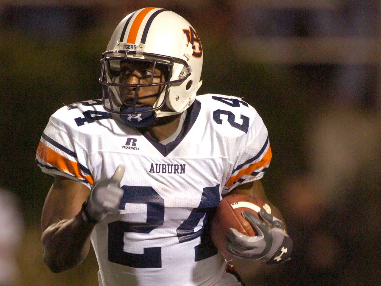 Sources: Auburn tabs Carnell ‘Cadillac’ Williams as interim head football coach