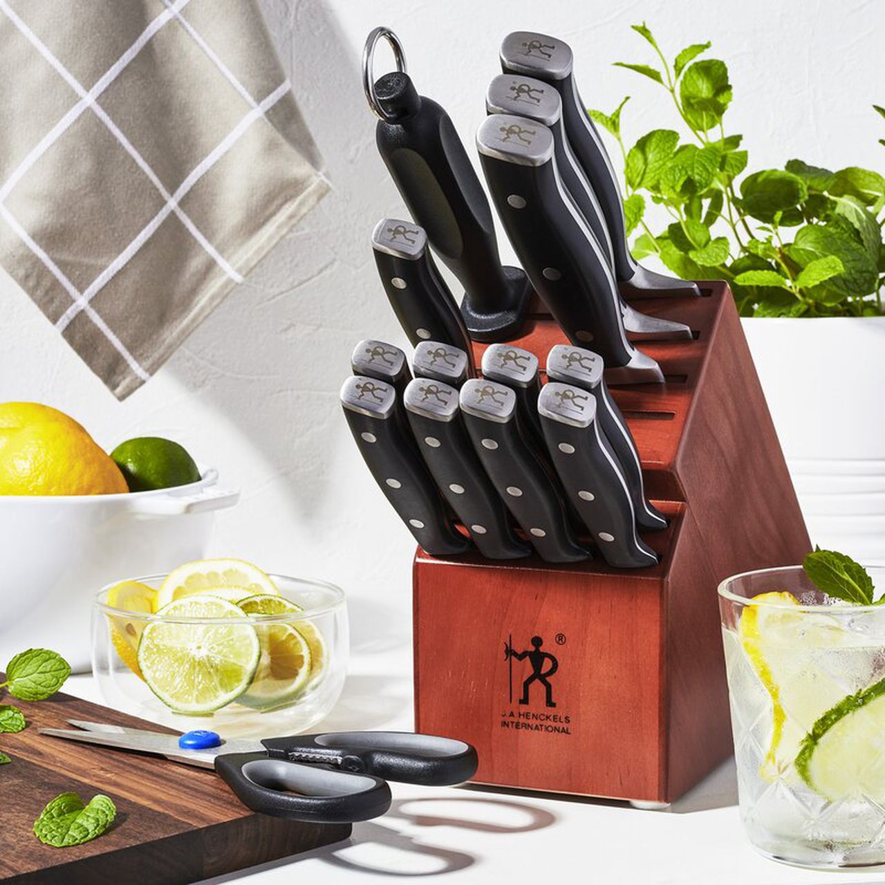 Henckels Forged Accent 15 Piece Knife Block Set