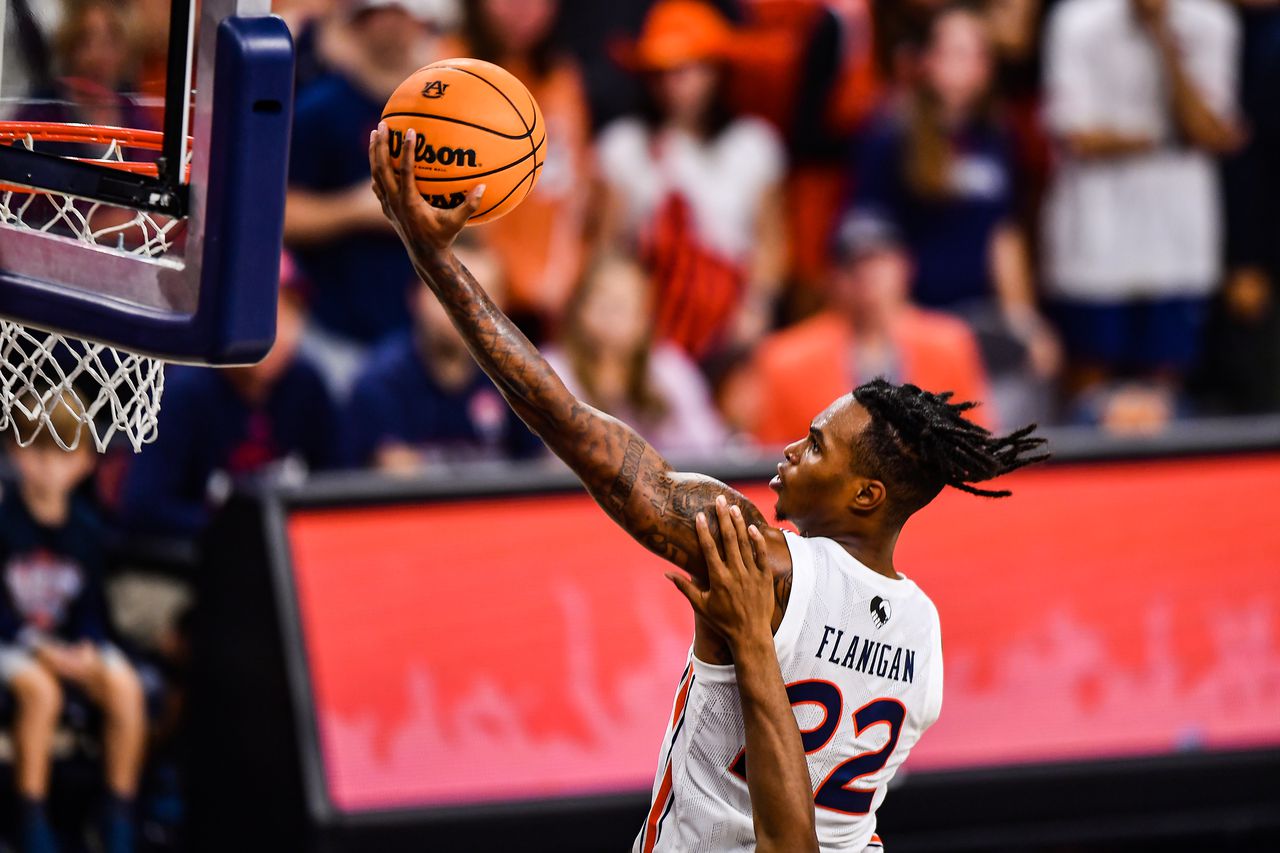 Allen Flanigan teases potential after vintage outing in Auburn's exhibition