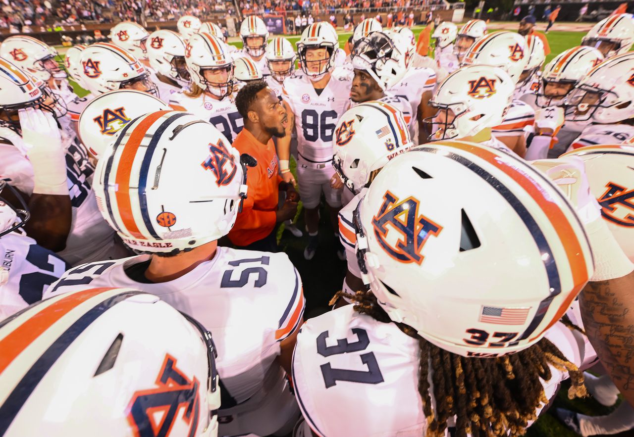 Auburn doubles down, doesn't blink in Cadillac Williams' 'special' debut