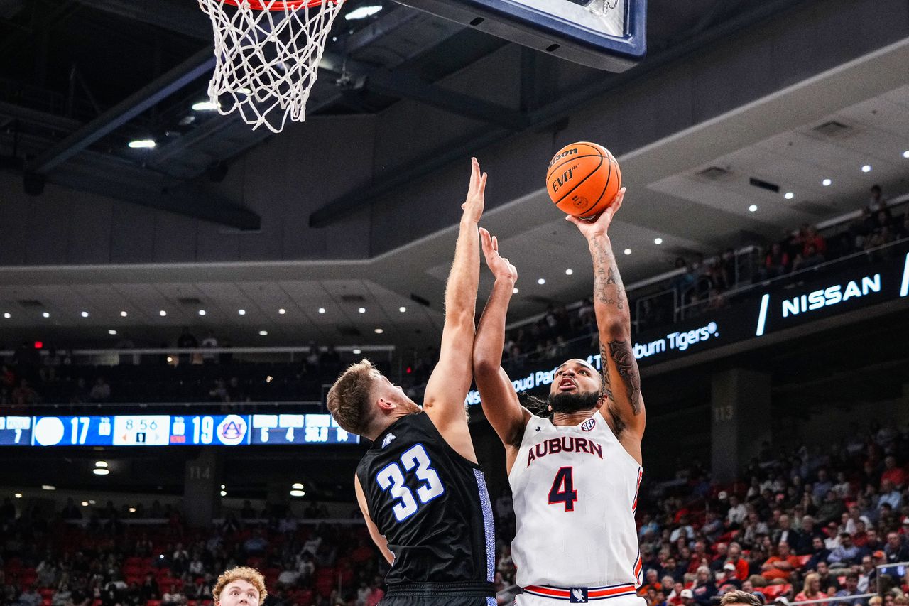 Auburn hopeful Johni Broome will be available in opener vs. George Mason