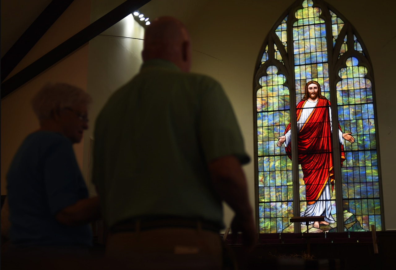 Edgewood Presbyterian Church hosts ministries fair for LGBTQ students