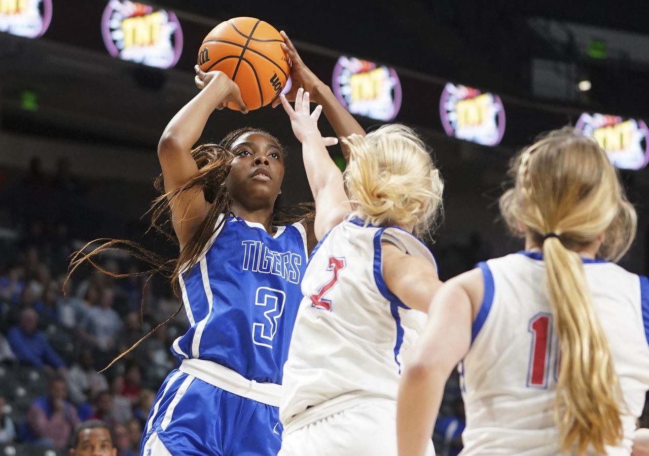 AHSAA Semifinal Basketball 