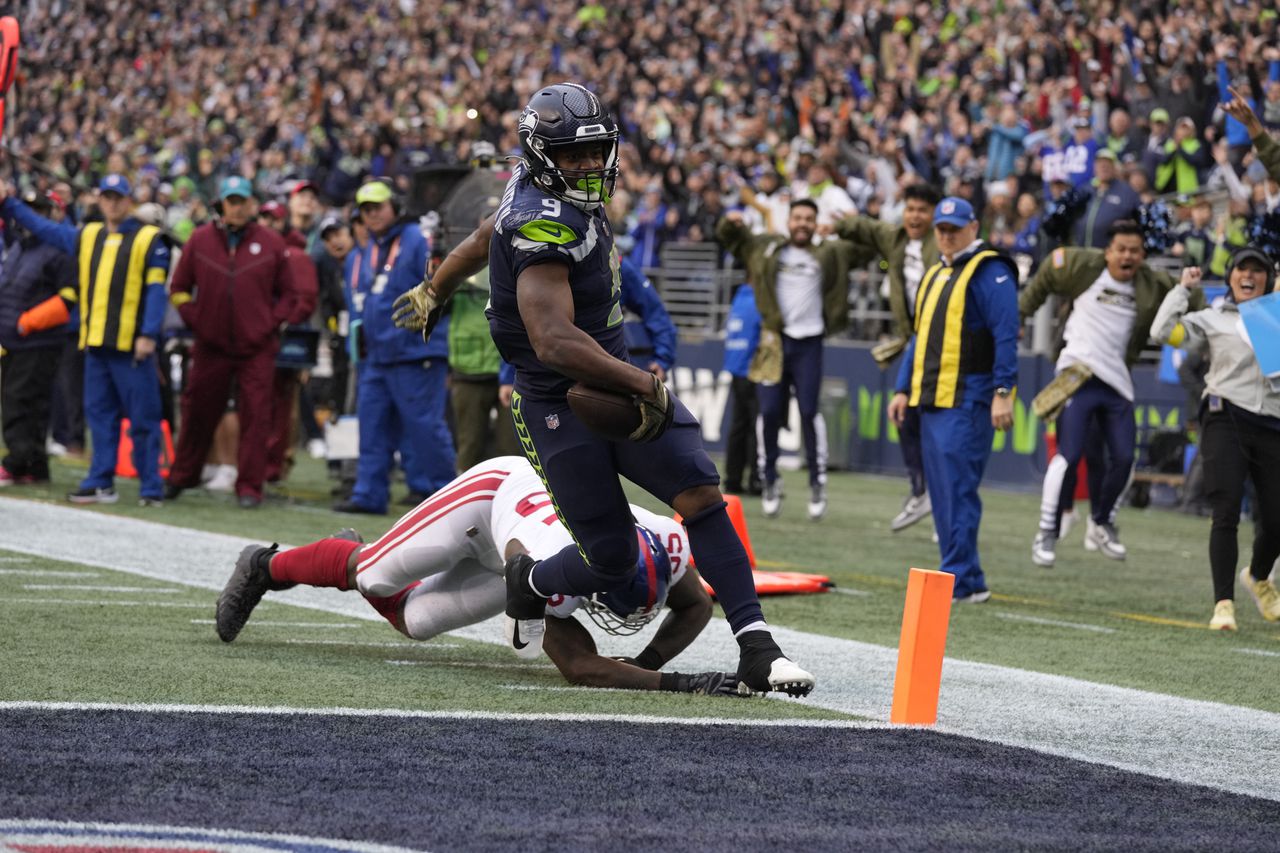 What TV channel is Seahawks-Cardinals on today? Live stream, time, how to watch online