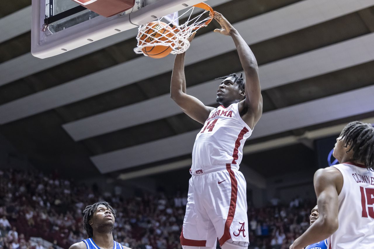 Alabama blows out Kentucky in rocking Coleman Coliseum