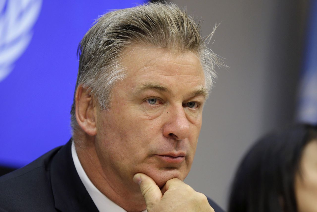 Alec Baldwin to be charged with involuntary manslaughter in Halyna Hutchins shooting on ‘Rust’ set