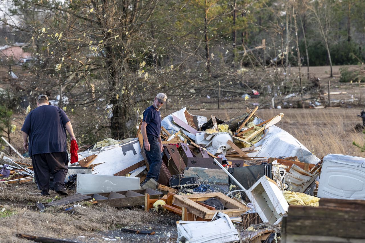 At least 7 now dead in Autauga County after storms, tornado strike Alabama