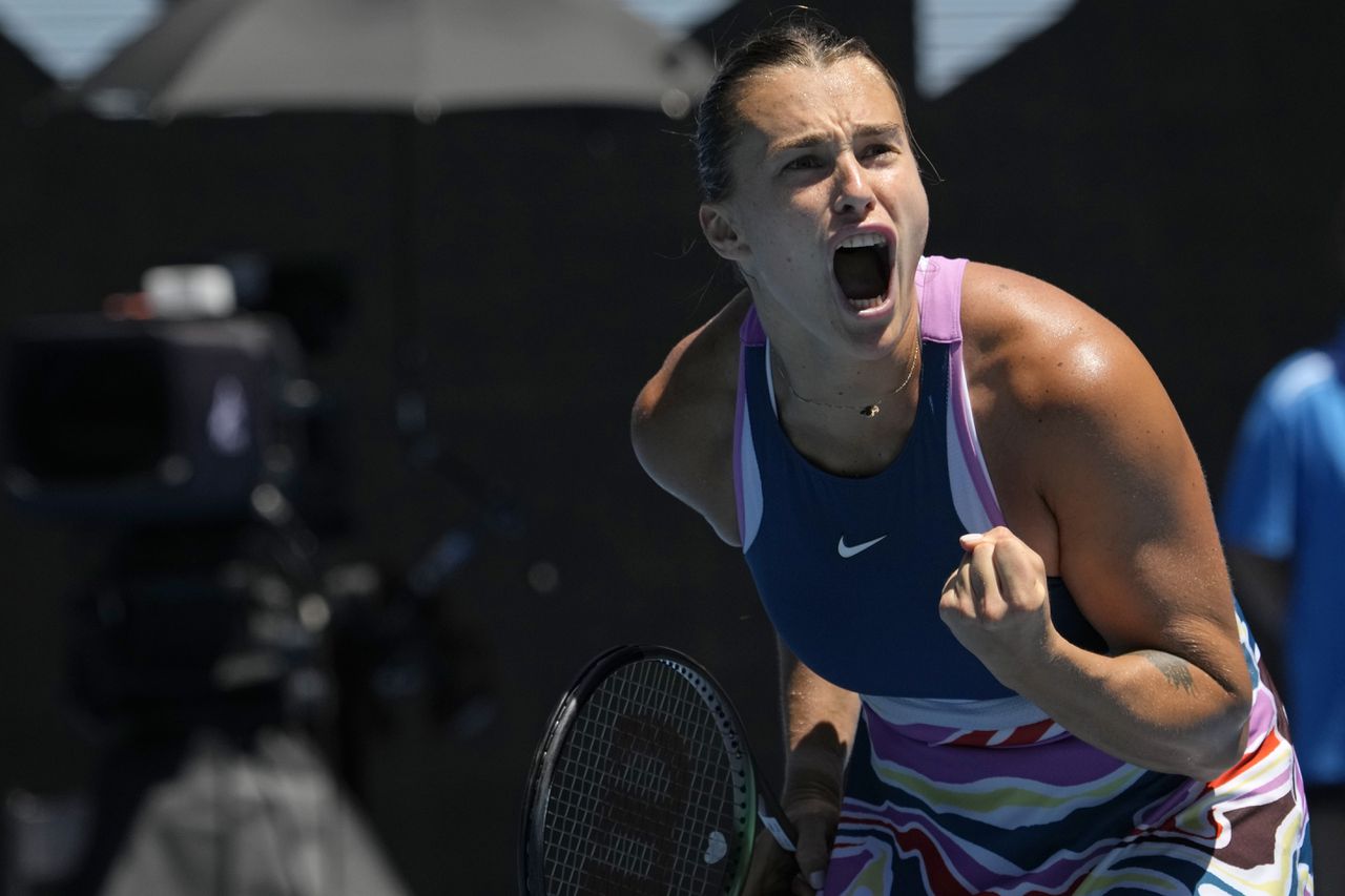 Australian Open women’s semifinals live stream (1/26): How to watch online, TV, time, schedule