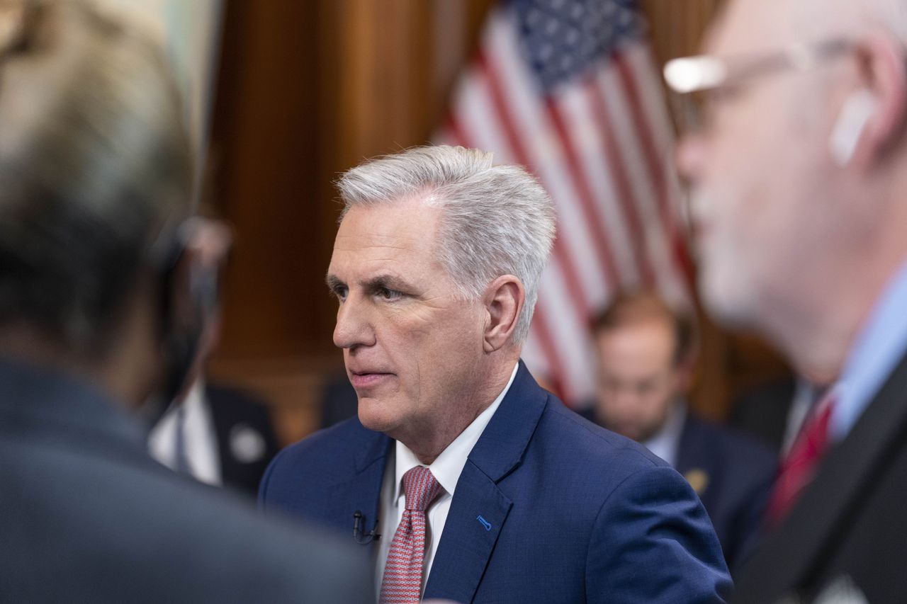 Biden, McCarthy to meet this week, discuss raising debt ceiling