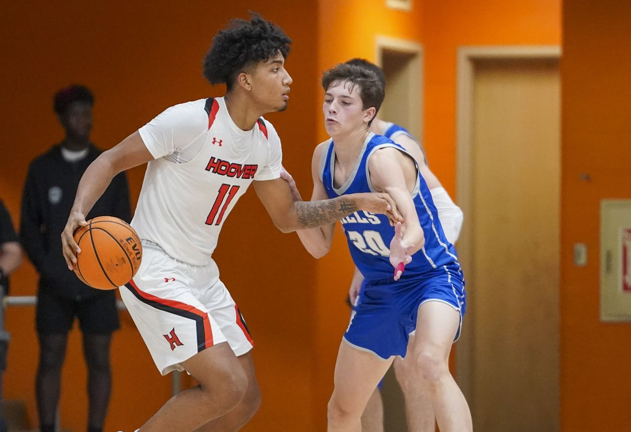 High School Basketball: Vestavia Hills at Hoover