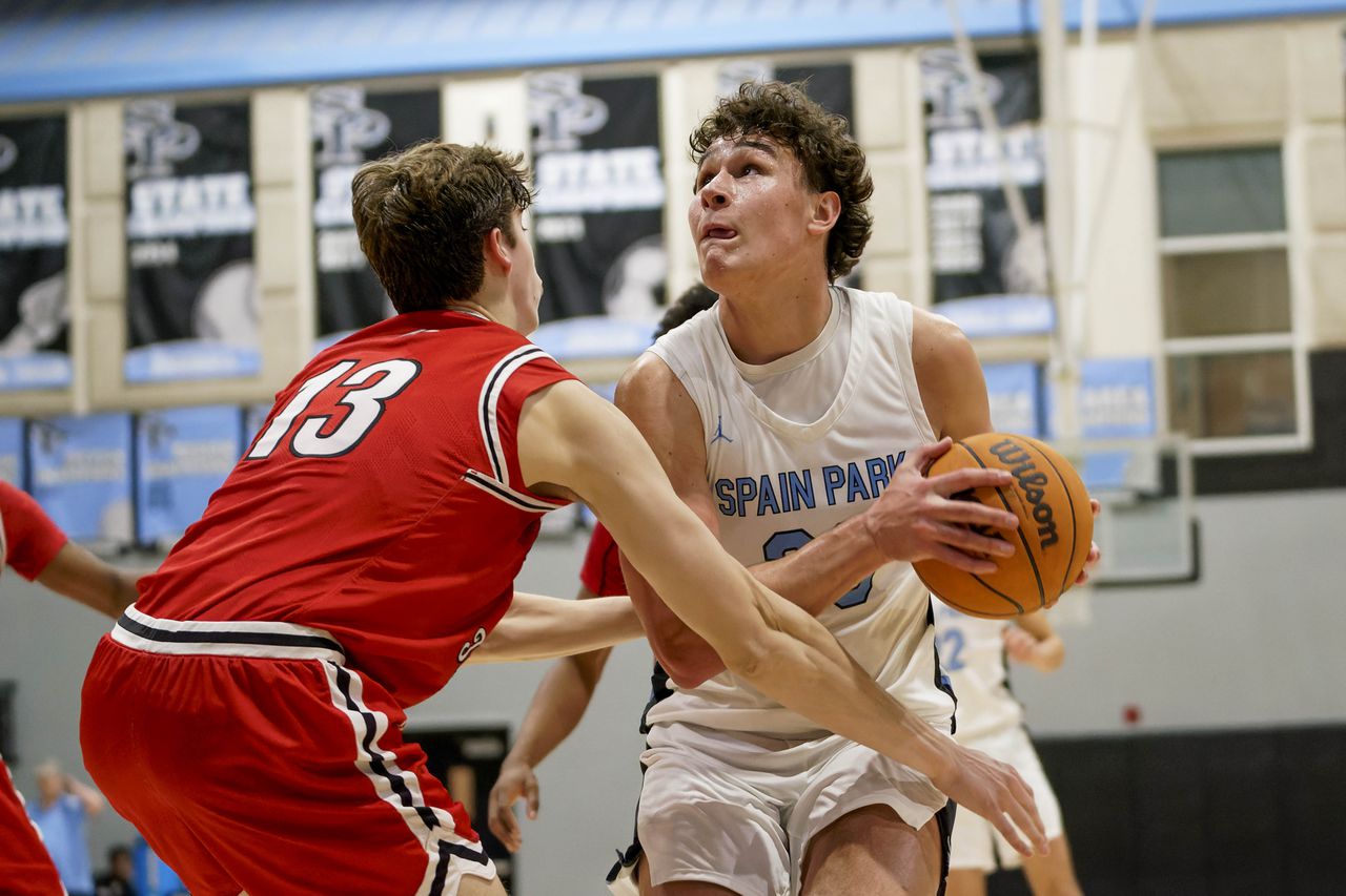 High School Basketball: Hewitt-Trussville at Spain Park 