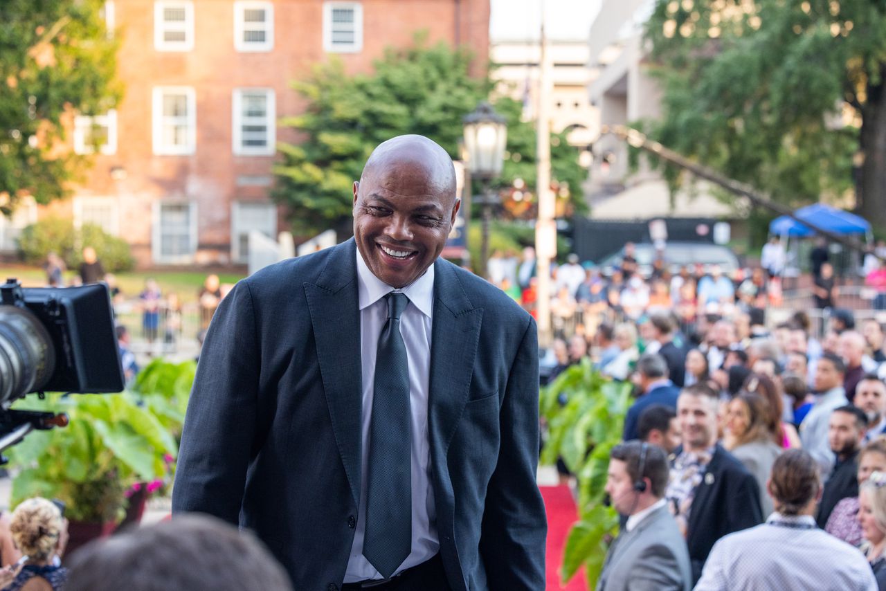 Charles Barkley curses on TNT; Shaq can’t stop laughing, offers to pay potential fine