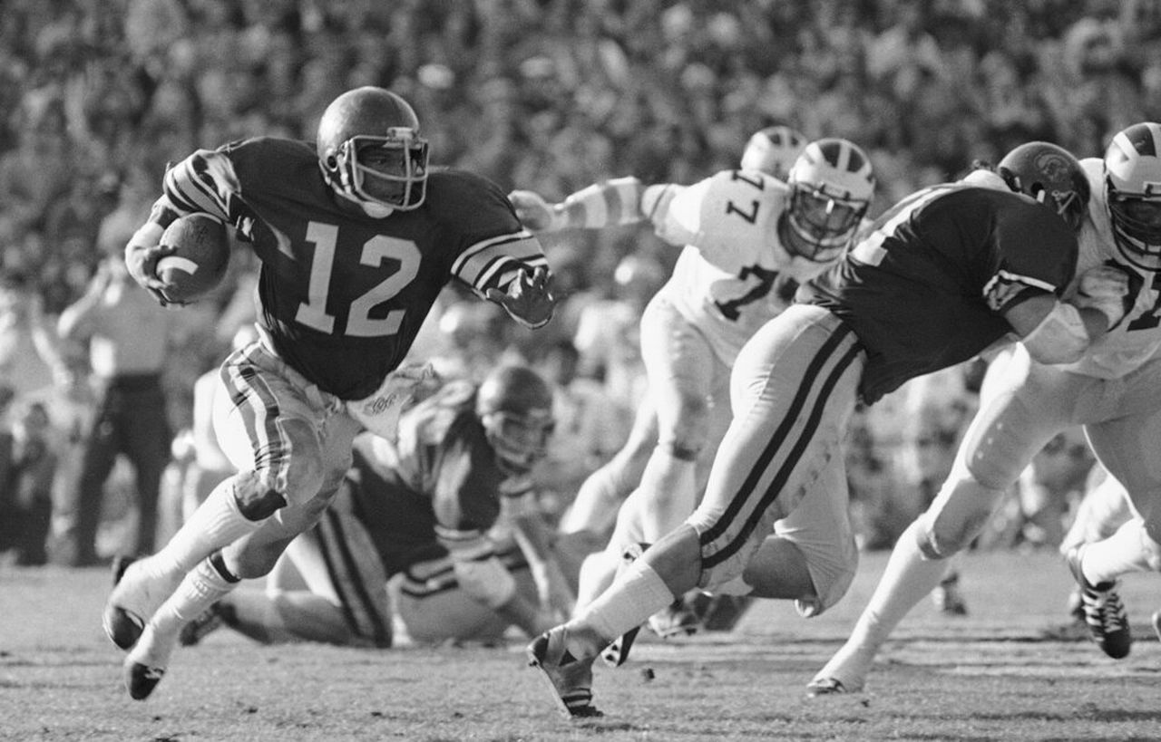 Charles White, USC’s Heisman-winning tailback, dead at 64: ‘The toughest player I’ve ever coached’