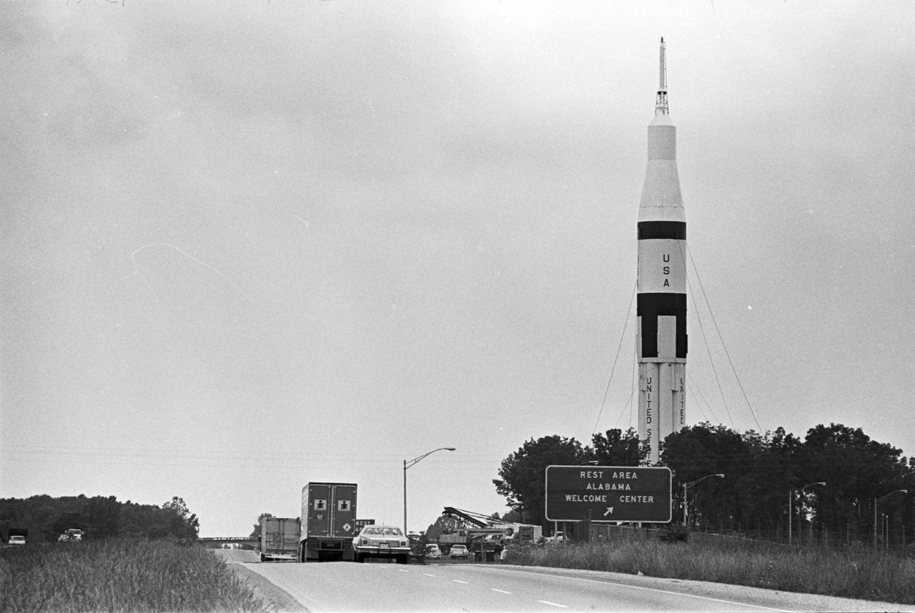 Does Alabama law protecting monuments apply to rest stop rocket?