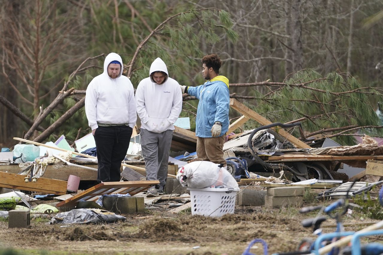 FEMA official to visit Alabama on Tuesday to survey tornado damage