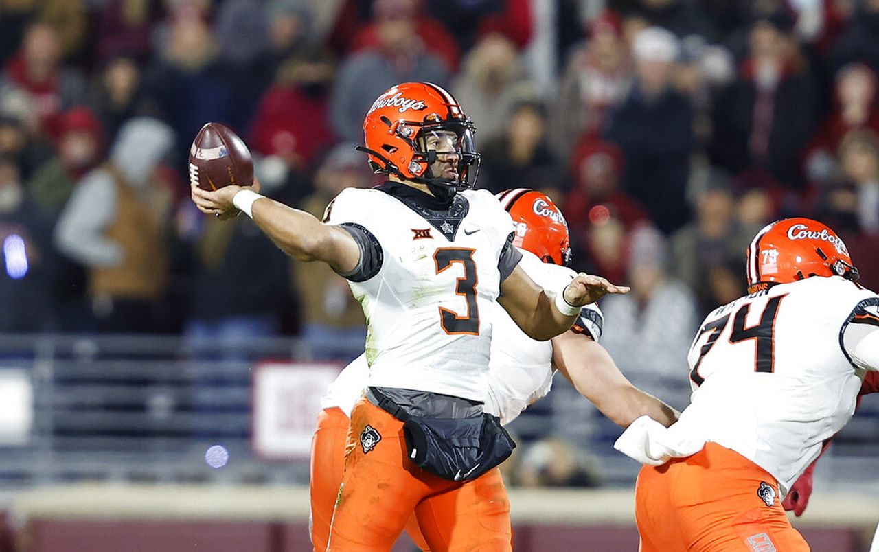 Former OK State QB Spencer Sanders headed to Ole Miss