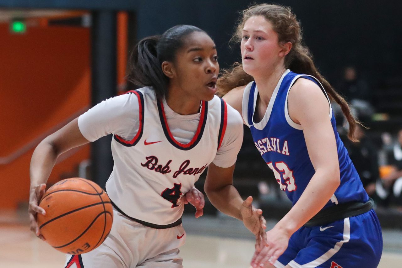 Vestavia Hills vs. Bob Jones Girls Basketball