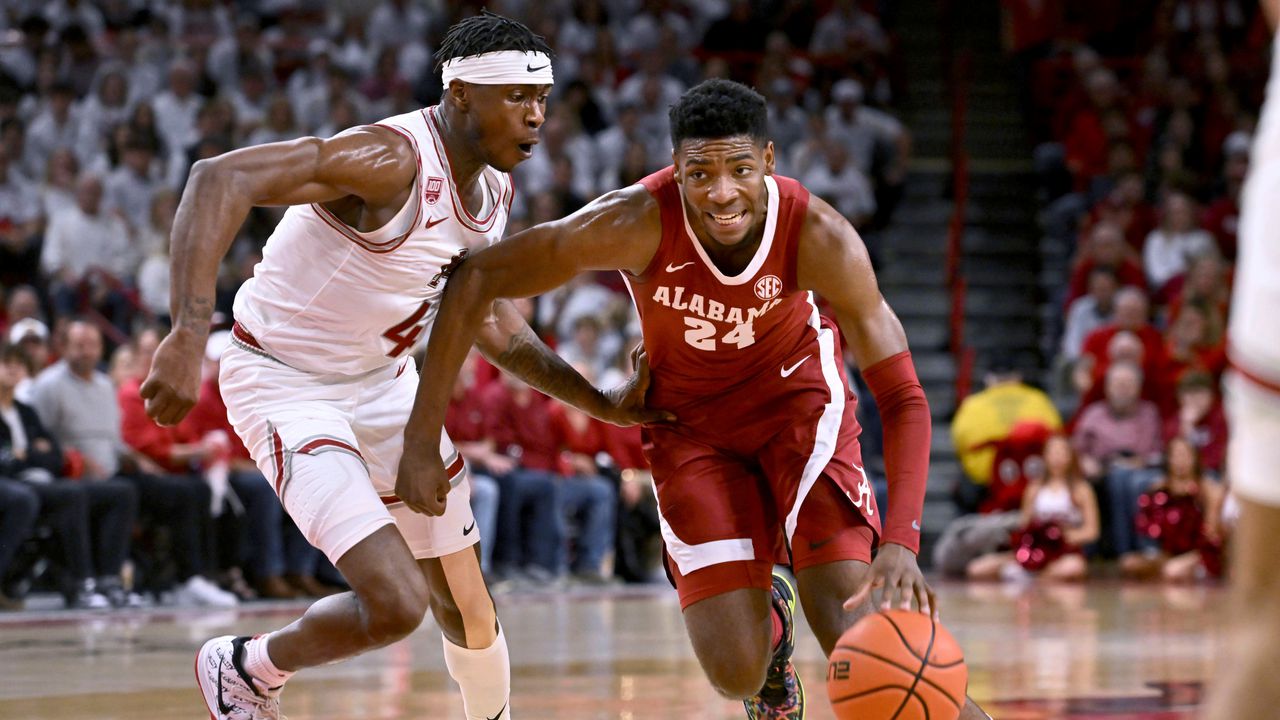 How Alabama, Brandon Miller have adapted to freshman’s star treatment by opponents