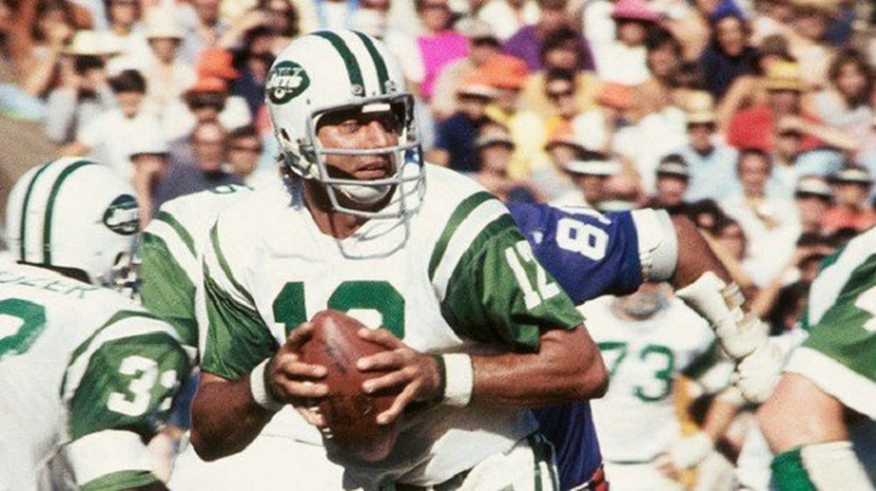 Joe Namath: Jets can unretire No. 12 for Aaron Rodgers