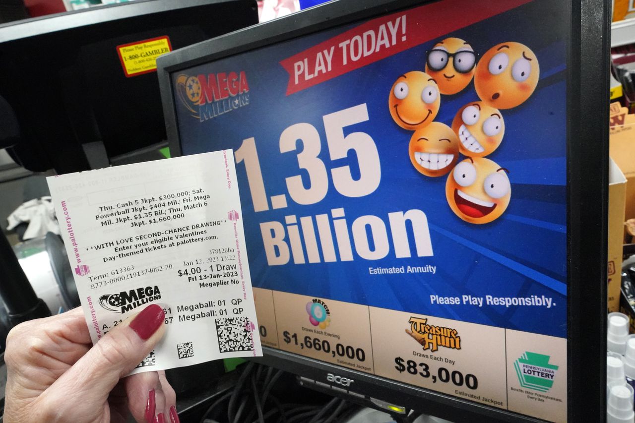 Mega Millions $1.35B jackpot won by ticket purchased in Maine