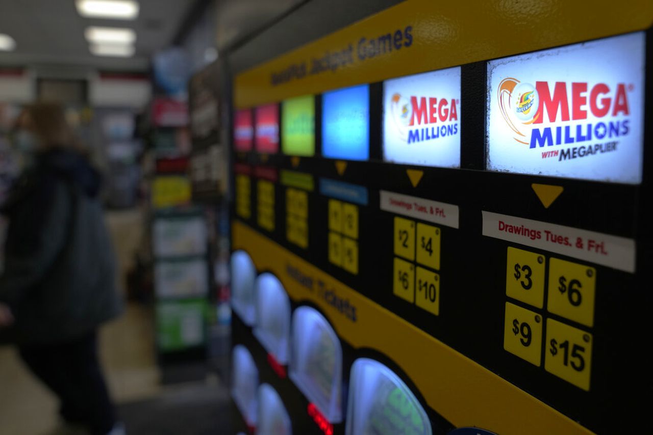 Mega Millions jackpot nears $1 billion again; When is next lottery drawing?