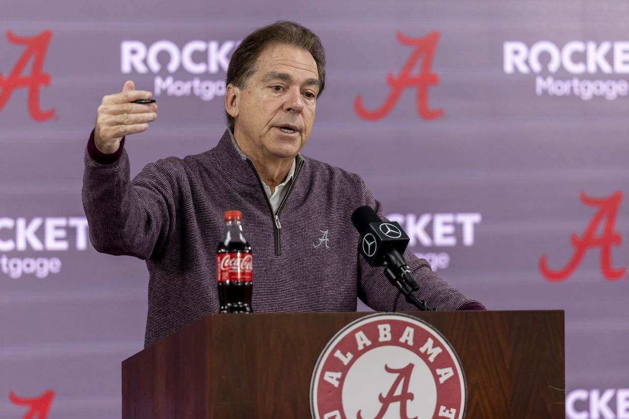 Nick Saban one of two coaches to vote Alabama No. 2 in final poll