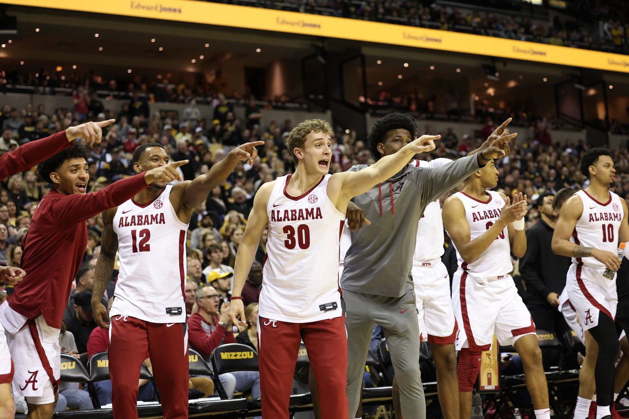 No. 4 Tide stays perfect in SEC play, extends streak to 7 against Missouri