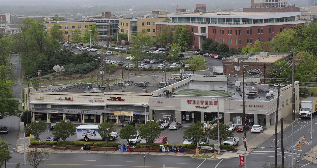 Remember the ‘Weird Western?’ Ex-supermarket on Highland Avenue approved for apartments